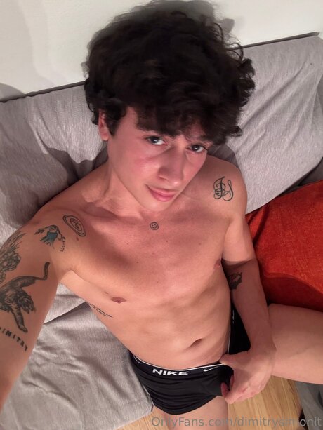 Dimitrysimonit sexy star picture