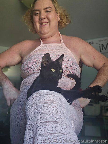 Aunaturalamazon model xxx photo