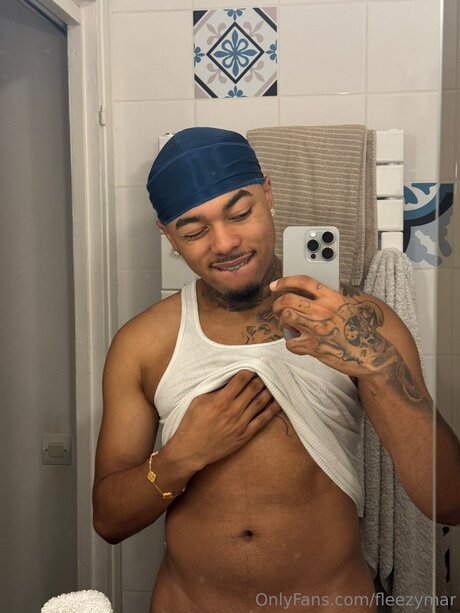 Omarlwc xxx star img