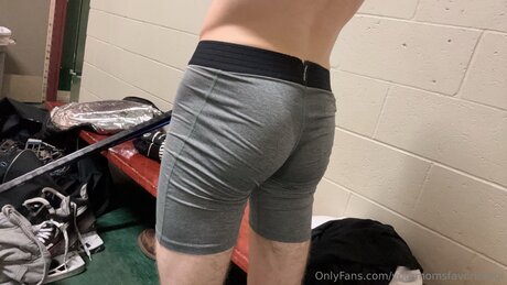 Yourmomsfavoriteboi xxx model gallery