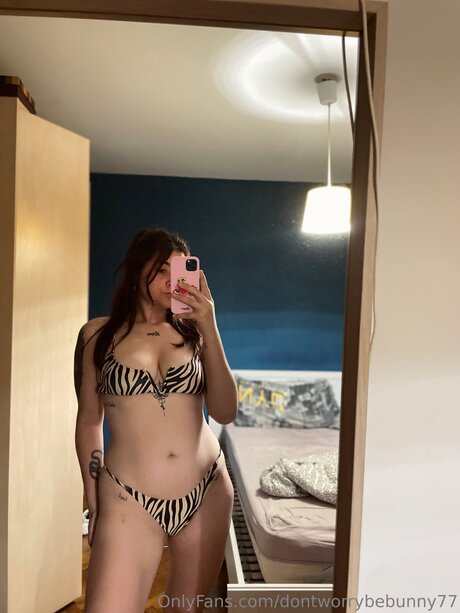 Dontworrybebunny77 erotic actress img
