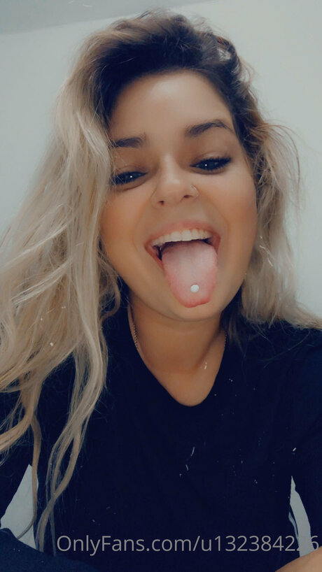 U132384226 star adult galleries