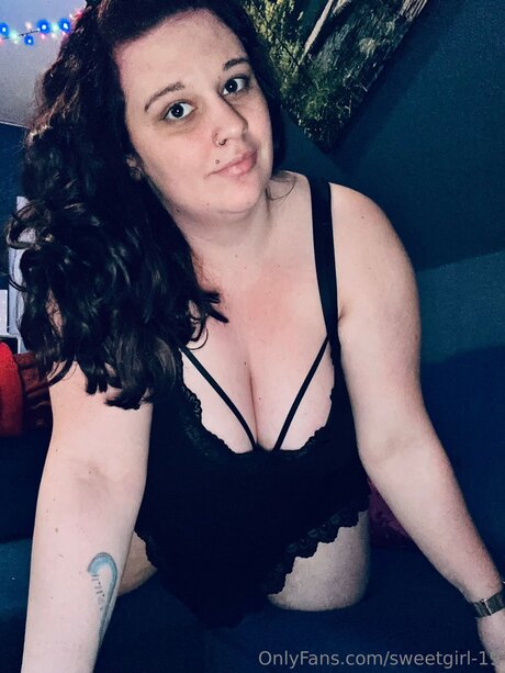 Sweetgirl 19 erotic model archive