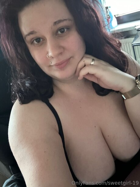 Sweetgirl 19 naked model galleries