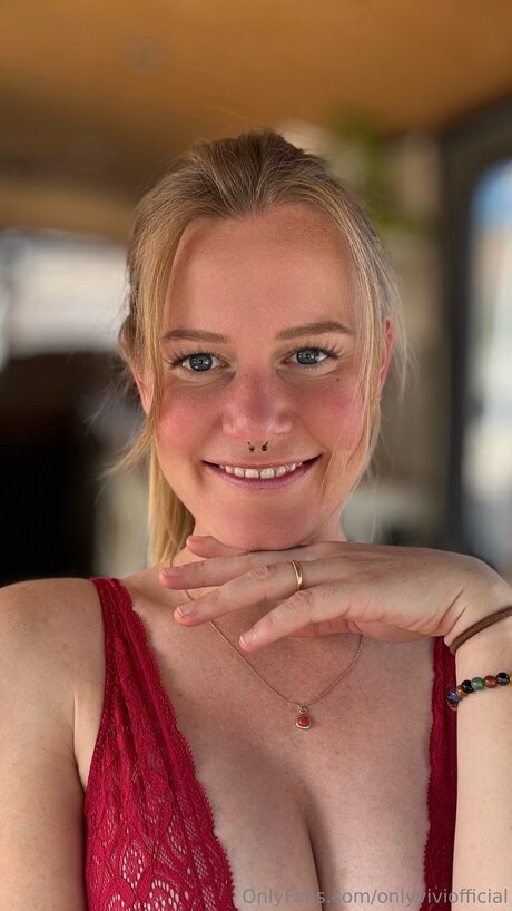 Onlyviviofficial model high quality gallery