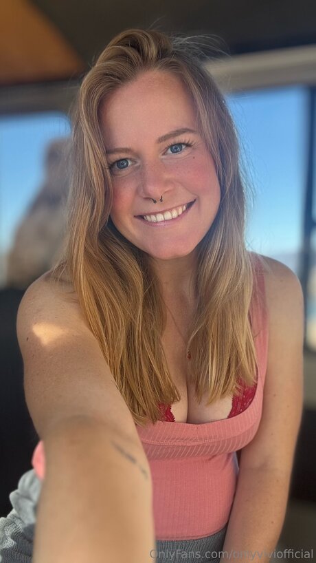 Onlyviviofficial best star picture