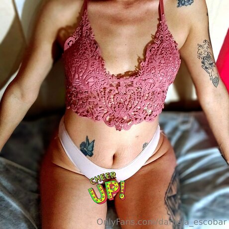 Daniela Escobar top star images