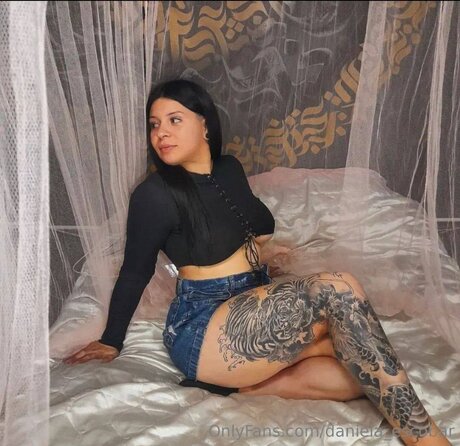 Daniela Escobar model pretty pics