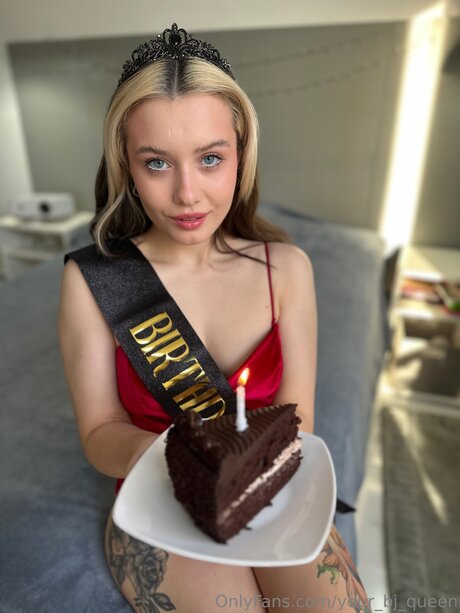 Your Bj Queen top model image