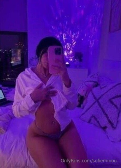 Sofieminou star perfect image