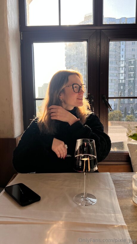 Pixie Joy sex model archive