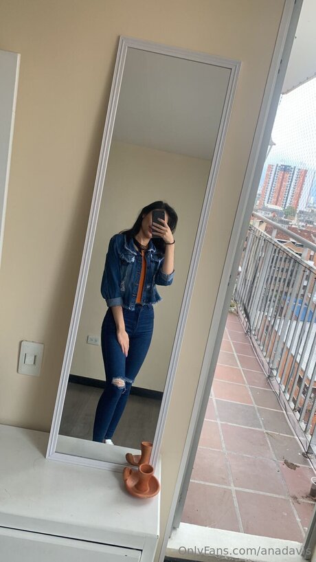 Anadavis xxx pornstar picture