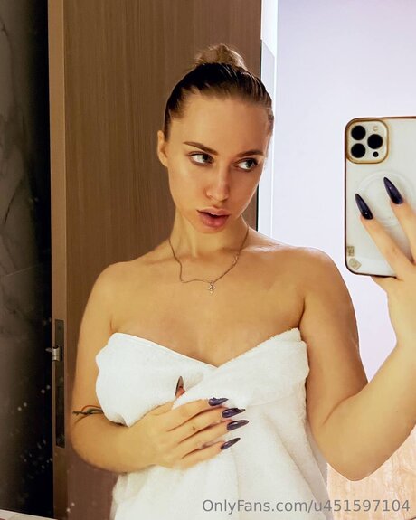 Itslolapap beautiful pornstar pic