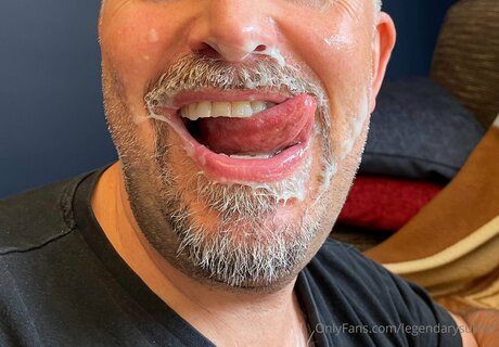 Legendarysukker sexy star image