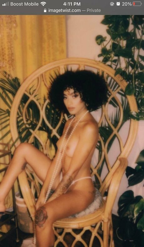 Sunnibytch perfect pornstar photo