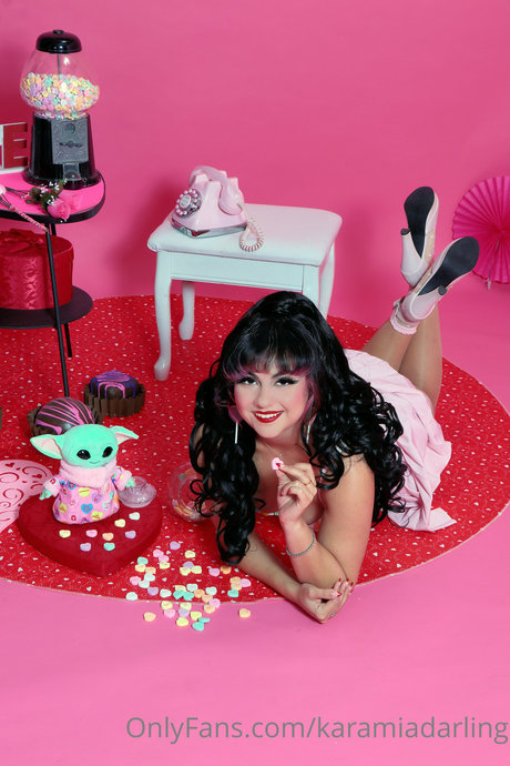 Karamia Darling nudes star pictures