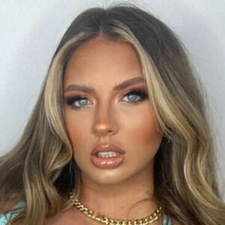 Molly Krenz sexy actress gallery