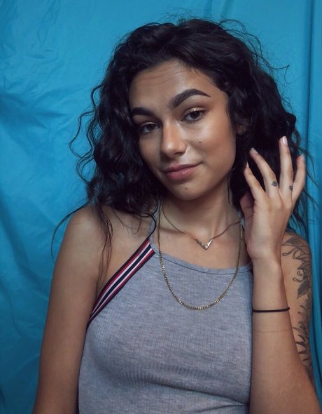 Itshades pornstar nudes pics