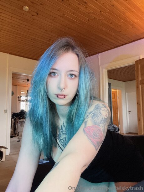 SKY VICTORIA model sex image