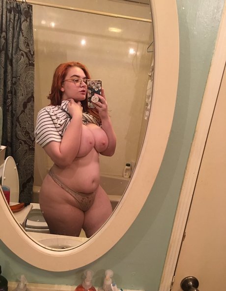 Allisonivyx nudes model picture