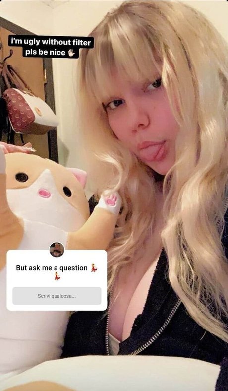 Chewywaifu pornstar erotic images