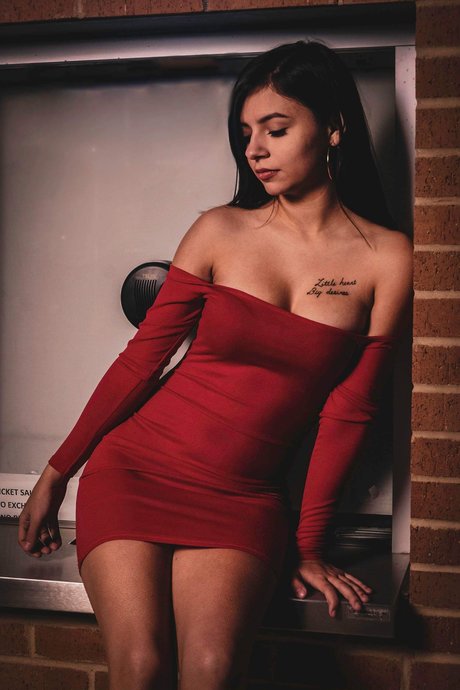 Cassie Luna pornstar xxx archive