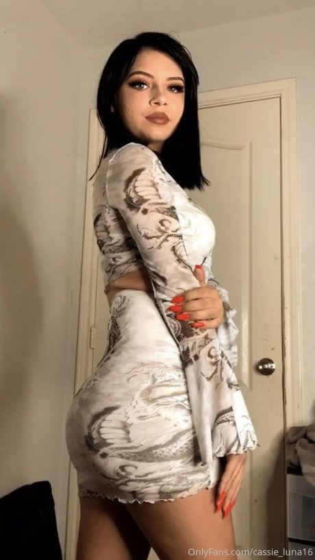 Cassie Luna porn actress photos