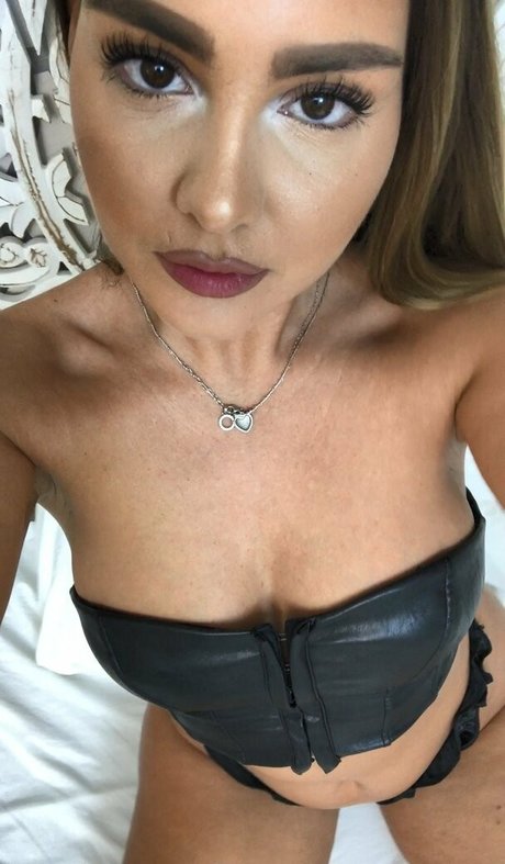 Big B ty Queen pretty pornstar photos