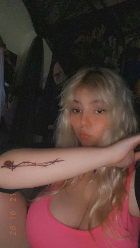 Chewys melons pornstar nudes image