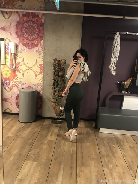 Lotti N star art images