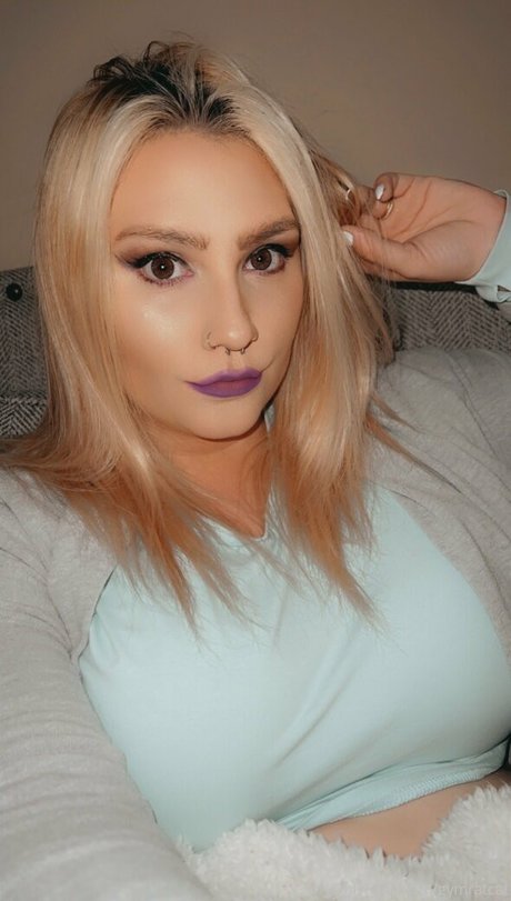 huge natural tits onlyfans free porn photos