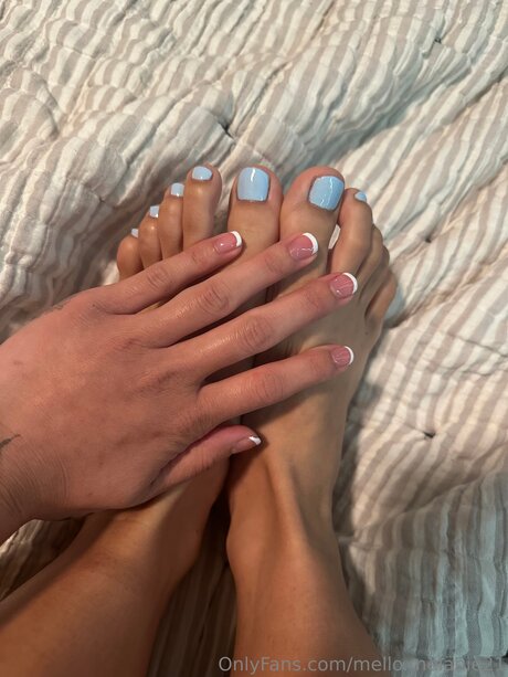 Mello Melanie21 pornstar sex pics