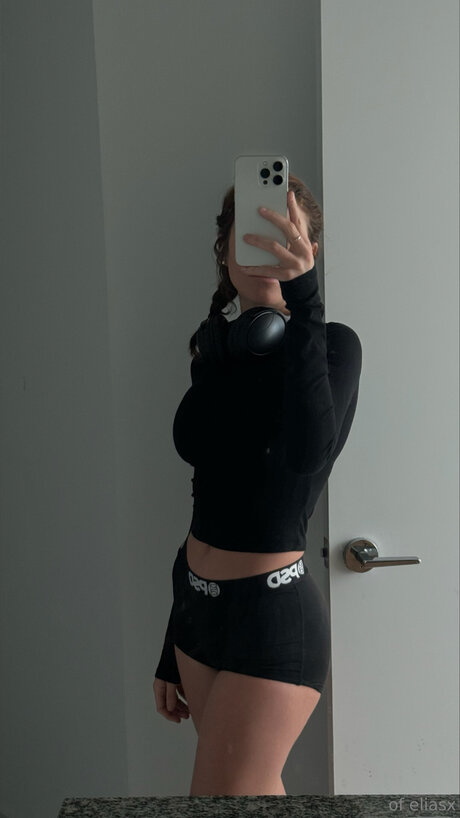 Eliasxxz star nude pictures