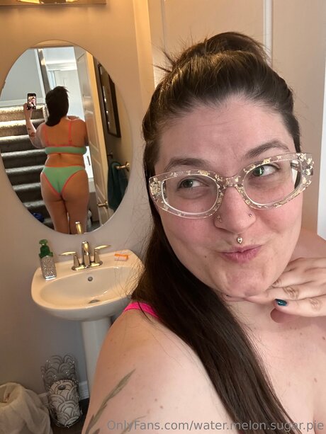 Water Melon Sugar Pie naked model photos