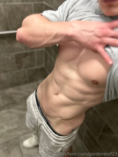 Gardenerof23 porn model img