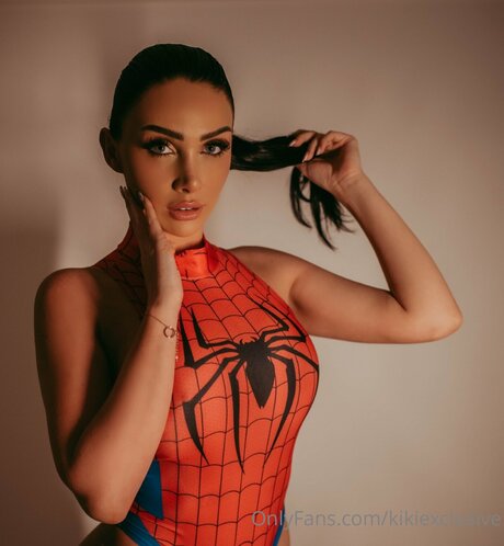 Kikidanielsfree sex model picture