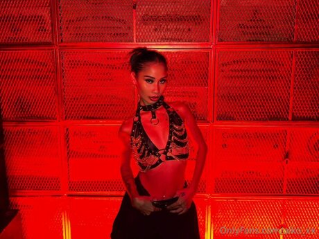 Aiko Xx beautiful model pics