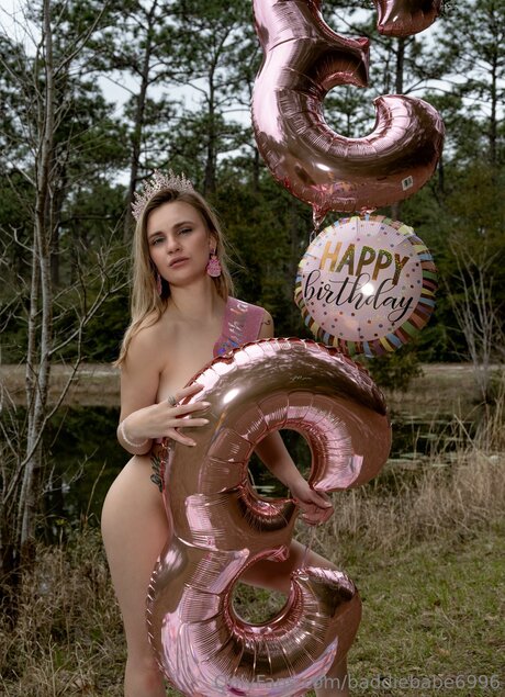 Baddiebabe6996 sex model picture