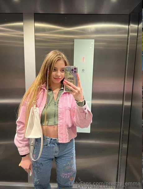 fingering squirt onlyfans nice pic