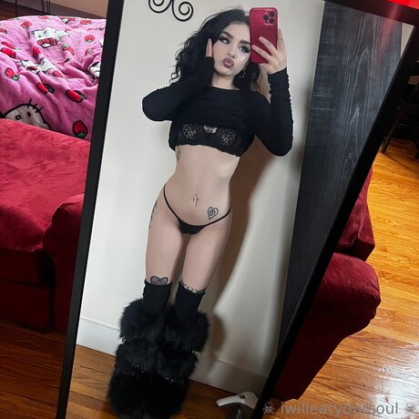Iwilleatyoursoul pornstar naked photo