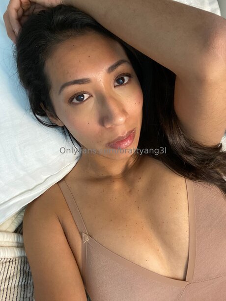 Brattyang3l star xxx pics