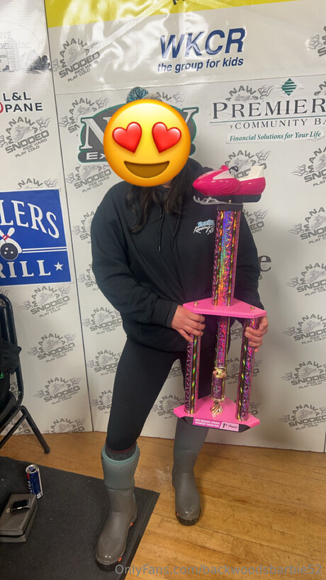 Backwoodsbarbie52 star perfect img