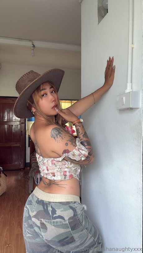 Natashanaughtyxxx star xxx pics