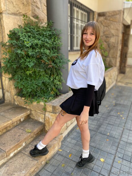 Lucicuttte nude model photos