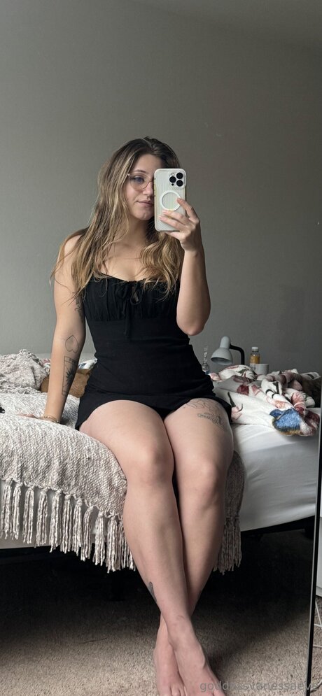 Goddessvanessaeve hot star gallery