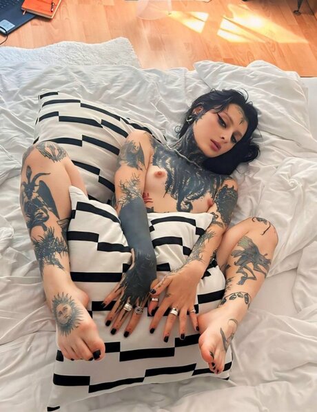 2themoon model best pictures