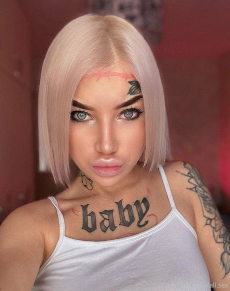 Alice X star xxx gallery