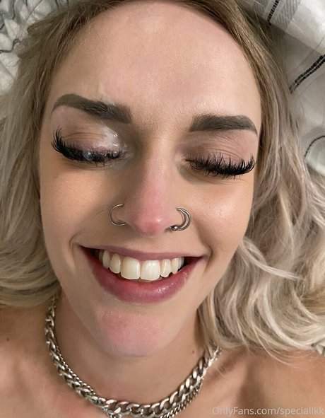 speciallkk nudes model gallery