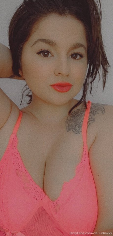 Claudia Lussier model perfect images