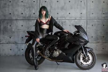 LISA BERRY top model picture